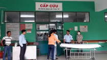 Người nhà bệnh nhân hành hung, đe dọa nhân viên y tế trong khoa cấp cứu