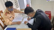 Phạt gần 100 triệu đồng 2 tài xế sử dụng ma túy, gây tai nạn