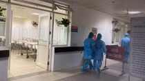 40 người ở Đà Nẵng tiếp xúc gần với 2 du khách Anh âm tính với COVID-19