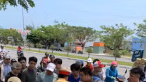 CSGT truy bắt hai “quái xế” cướp giật tài sản