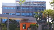 Phụ huynh tố trường quốc tế "lạm thu" 