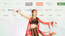 Thí sinh Miss World Việt Nam thể hiện tài năng qua hoá thân thành thiếu nữ các dân tộc anh em