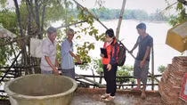 Thấp thỏm sống bên bờ sông sạt lở