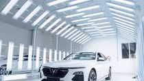 VinFast sắp bàn giao 200 xe ô tô Lux cho khách hàng