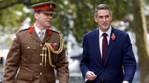Gavin Williamson sức mạnh mới của Bộ Quốc phòng Anh