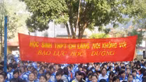 Xuống cấp đạo đức trường học: Do còn nặng dạy chữ, nhẹ dạy người...