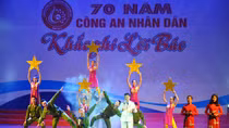 Nhiều bất ngờ về tính chuyên nghiệp của các tiết mục