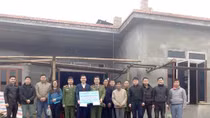 Sẻ chia khó khăn cùng đồng đội