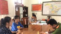 Đập tan các ổ chăn dắt "gái dịch vụ"