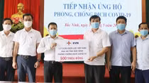 EVN ủng hộ 1,5 tỷ cho một số tỉnh/thành chống dịch COVID-19