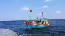 Một ngư dân bỗng chốc trắng tay vì cứu tàu bạn