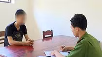 Phía sau một cuộc hỏi cung
