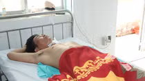 Nam thanh niên bị chém đứt cổ được cứu sống thần kỳ