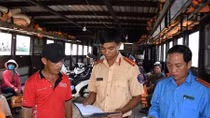 Lan tỏa cuộc vận động “Văn hóa giao thông với bình yên sông nước”