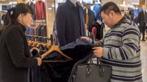 “Săn” hàng giả để đòi bồi thường