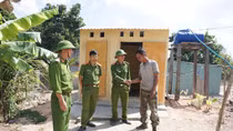 Trại giam Gia Trung góp sức xây dựng nông thôn mới