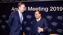 ‘Việt Nam gây bất ngờ cho thế giới trong 5 năm tới như thế nào?’