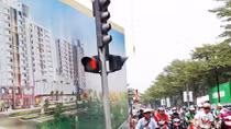 Nhà thầu Phú Mỹ Hưng ngang nhiên chiếm vỉa hè, lòng đường