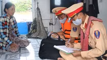 Xây dựng văn hóa giao thông trên sông nước