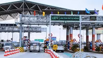 Dừng thu phí, xả trạm khi ùn tắc ngày cuối kỳ nghỉ Tết 