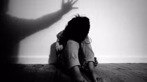 Giữ thái độ thân thiện, nhẹ nhàng khi làm việc với bị hại trong vụ án xâm hại người dưới 18 tuổi