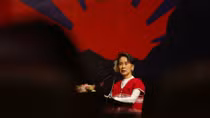 Aung San Suu Kyi: Lu mờ danh tiếng vì khủng hoảng Rohingya