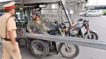 Hiểm họa vây bủa quanh ta