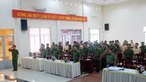 Dưới chân núi Bà Ðen