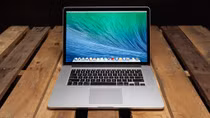 Từ ngày 15-11, bỏ lệnh cấm mang Macbook Pro 15 inch lên máy bay