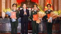 Chủ tịch nước trao Quyết định thăng quân hàm Thượng tướng, Trung tướng