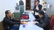 Bắt con nghiện cùng 1 bánh heroin và hơn 500 viên ma túy 