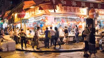 Những khu chợ "ẩm ướt" trong thành phố đắt đỏ nhất thế giới