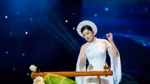 NSƯT Lệ Giang: Đem tiếng đàn bầu đi muôn nơi