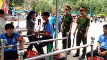 Cắm chốt, lo an ninh trật tự