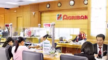 Hàng trăm phần quà khuyến mại dành cho khách chuyển tiền nhanh của Agribank