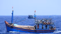 Tàu vận tải biển nước ngoài cứu nạn 5 ngư dân Việt Nam