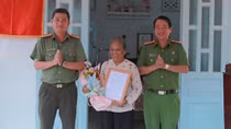Bình Dương xem xét nâng mức hỗ trợ về nhà ở cho người có công với cách mạng