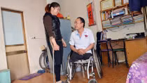 Cặp vợ chồng không chân và tình yêu chiến thắng số phận