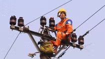 EVNNPC và Hà Nội tiết giảm điện tự dùng tại công sở làm việc