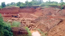 Kinh tế trì trệ Cơ hội chống tham nhũng