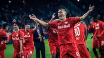 Giải mã RB Salzburg, vì tinh tú ẩn trong vũ trụ bóng đá Red Bull