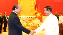 Thủ tướng Nguyễn Xuân Phúc hội kiến với Tổng thống Myanmar