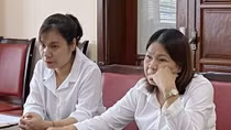 Hành tung bí ẩn của 2 nữ "nhà báo" 
