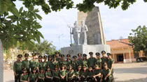 Viện Chiến lược và Khoa học Công an sinh hoạt chính trị tại huyện đảo Lý Sơn
