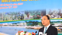 Thủ tướng Nguyễn Xuân Phúc: Phải đồng hành, đặt doanh nghiệp ở vị trí trung tâm