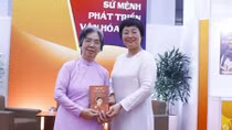 Tiểu thuyết "Nữ sĩ thời gió bụi": Giải mã cuộc đời "kỳ nữ" Đoàn Thị Điểm