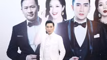 Quang Hà làm liveshow sau vụ cháy sân khấu 2 năm trước