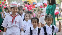Phấn khởi đón lễ khai giảng trong ngôi trường mới