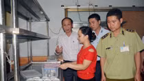 Thức ăn đường phố và nỗi lo mất an toàn vệ sinh thực phẩm