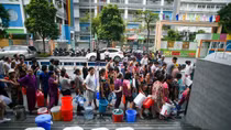  Nước bẩn và câu chuyện trách nhiệm
